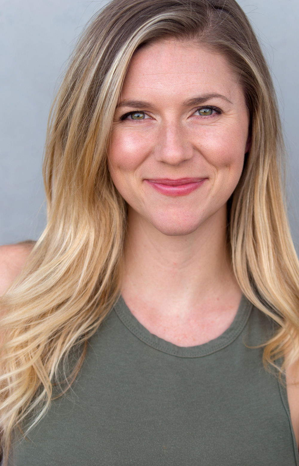 Adorable sincere natural happy single blonde female with perfect skin and positive attitude Adorable sincere natural happy single blonde female with perfect skin and positive attitude
